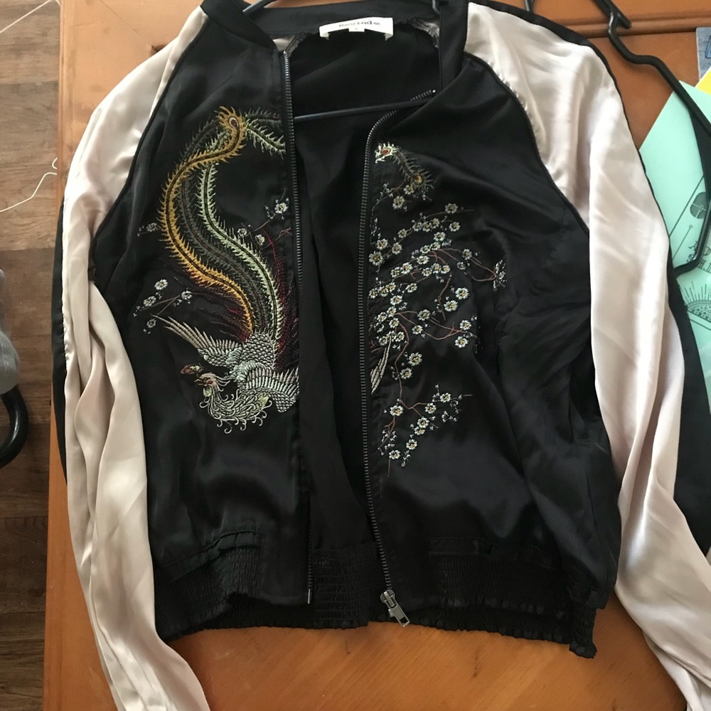 🎈Size small jacket 🎈 - Picture 2 of 3
